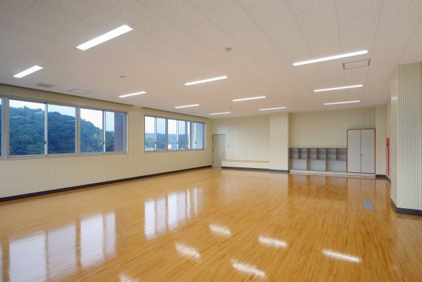 松元小学校屋内運動場・プール新築その他本体工事